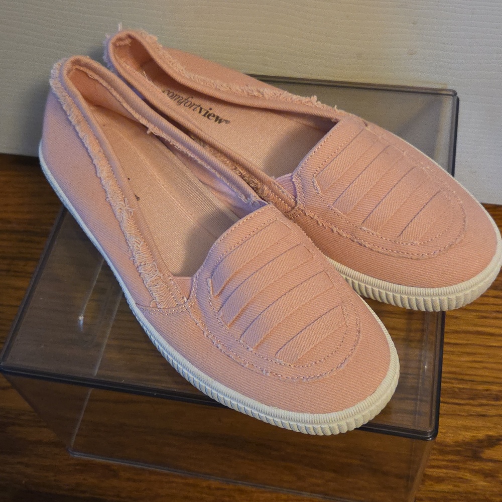 Comfortview Light Pink Women's Canvas Slip-ons 10 NWOB - Picture 3 of 11